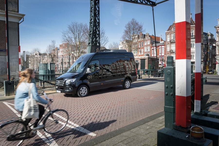  Mercedes-Benz Sprinter 319 CDI Tourer 2018 года  (WW) (фото 4 из 35)